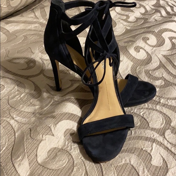 Suede heels - Picture 1 of 2
